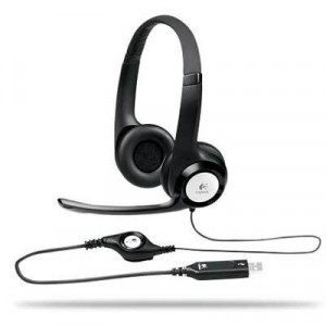 Logitech ClearChat Comfort USB Headset, w/ Noise Canceling Microphone.