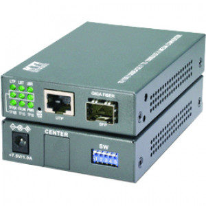 KTI Web Smart 10/100/1000Base-T to 1000Base-X Gigabit Media Converter